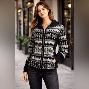 Women’s Icelandic Sweater NWT